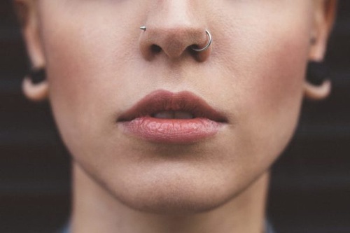 Best Jewelry for a Fresh Nose Piercing