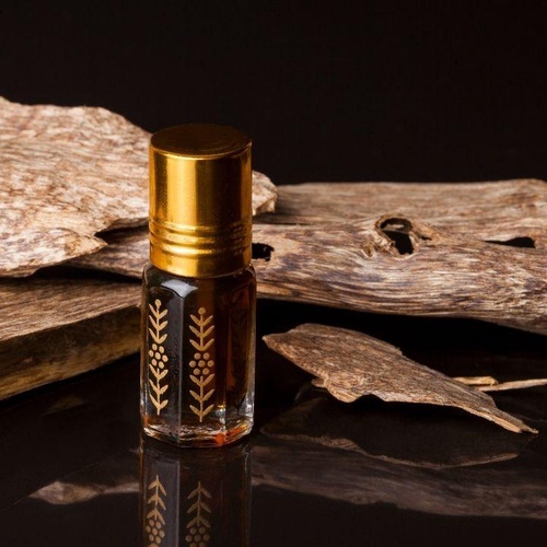 The Alluring Scent of Oud: A Guide to Men's Oud Perfume
