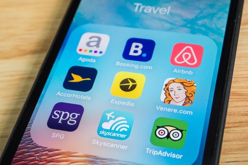 Travel Guide: Top 5 Best Apps for Solo Travelers