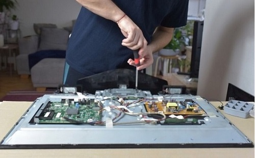 Why Choose Professional Samsung TV Repair in Toronto: Expertise and Quality Service