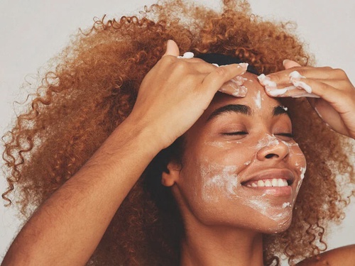 Science Behind Facial Treatments: How They Nourish Your Skin?