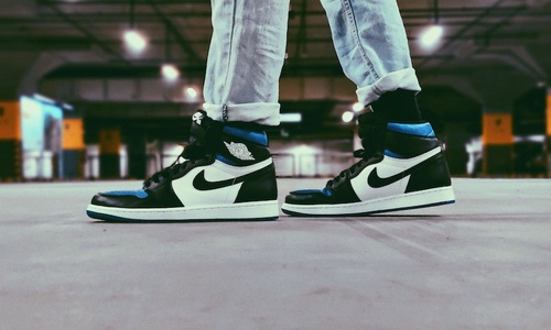 The Cultural Impact and Enduring Appeal of the Air Jordan 1 in Streetwear