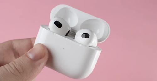 11 Apple AirPods Tips And Tricks That Will Change How You Use Your Headphones