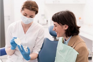 Periodontist 101: Everything You Need to Know About This Dental Specialist