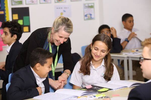 Choosing the Right Curriculum: A Comparative Analysis of Schools in Dubai