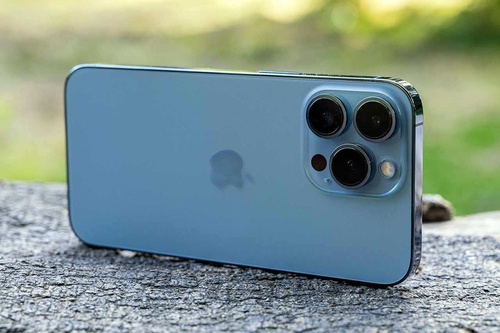 Experience Power and Performance | Introducing iPhone 13 Pro