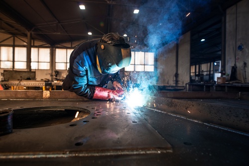 Why You Need a Portable Fume Extractor for Welding