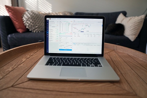 Bit GPT App Analysis: AI-Powered Crypto Trading at Your Fingertips