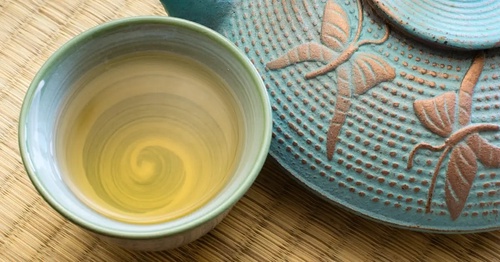 Unveiling the Benefits of Yellow Root Tea: Nature's Golden Elixir