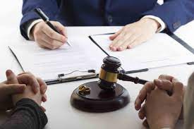 The Impact of Working with a Divorce Lawyer in Delhi
