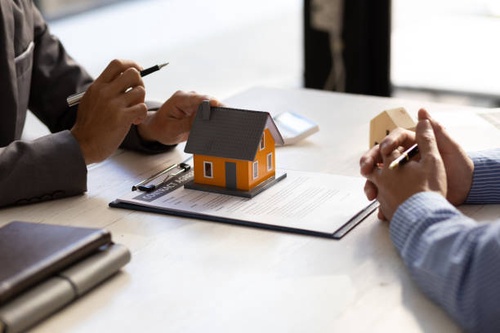 Navigating Home Financing: Tips from the Best Mortgage Broker