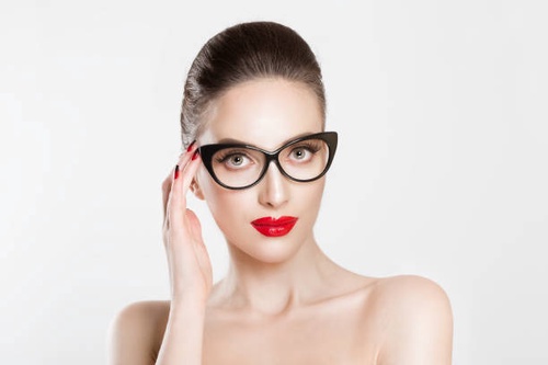 The Surprising Benefits of Choosing Aviator Eyeglass Frames for Your Prescription Glasses