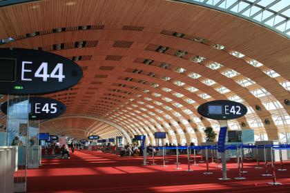 Navigating Paris with Ease: The Ultimate Guide to Charles de Gaulle Airport Transfer