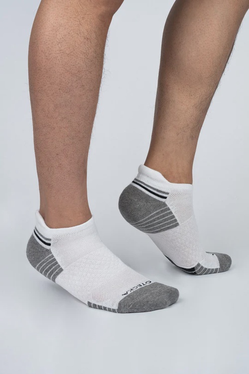Elevate Your Performance with Performance Ankle Socks White: The Ultimate Athletic Companion