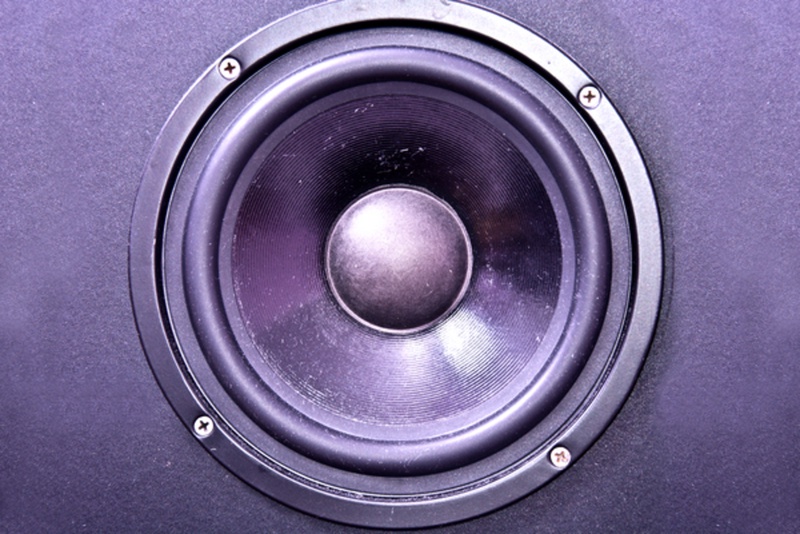 A buyer’s guide to stereo speakers - 5 Important factors to consider
